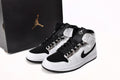 Air Jordan 1 Mid Alternate Think 16 Reps Sneake 554724-121