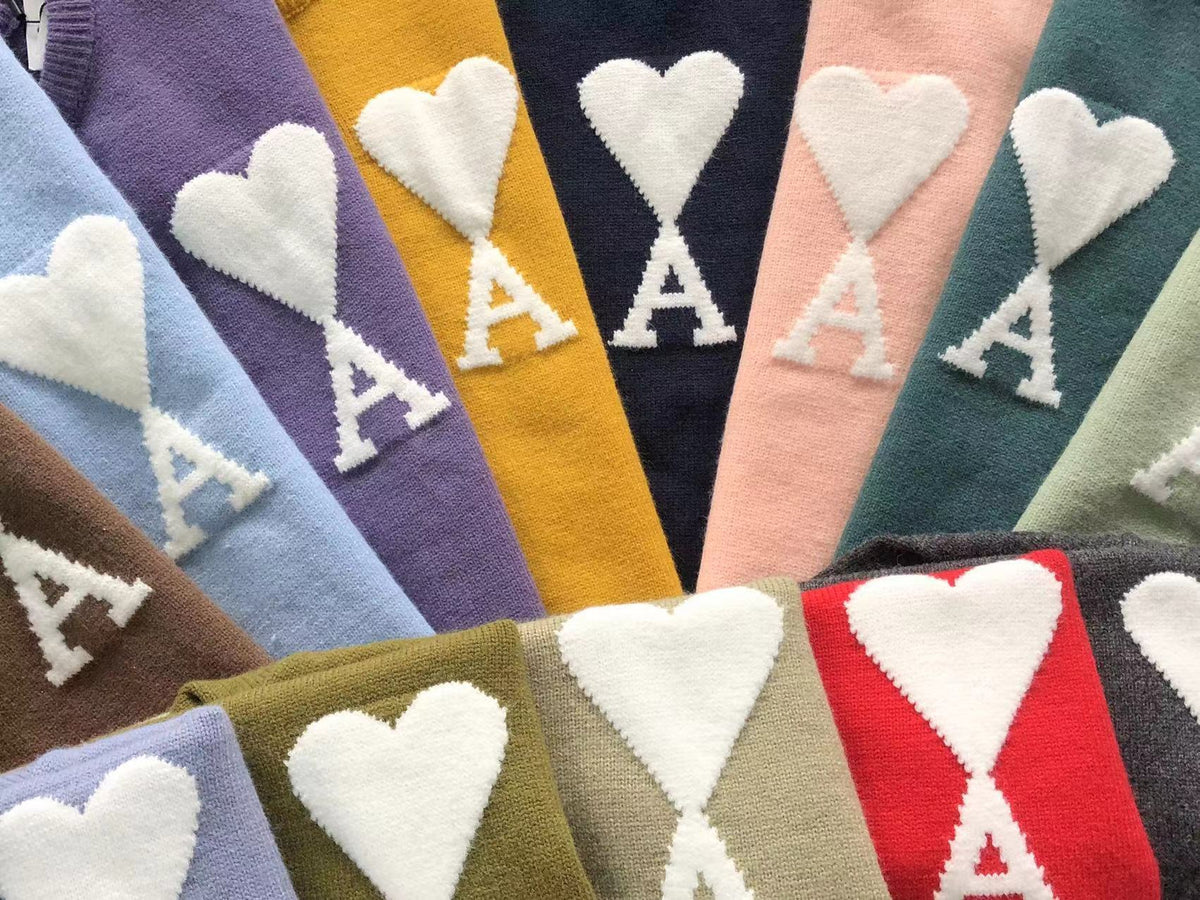 AMI Paris Maxi White Heart Knit Sweater Lavender
